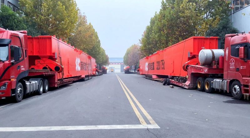 順利交付｜新科起重承制320t起重機(jī)順利吊裝！